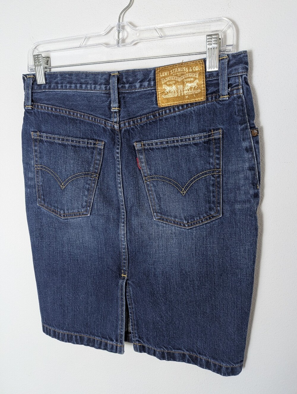 Levi's Women's Denim Blue Jean Mini Skirt Size 26" EUC Usa 90"s